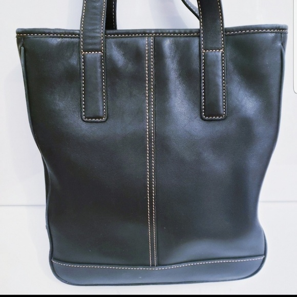 Coach Handbags - Coach Black leather shopper style bag